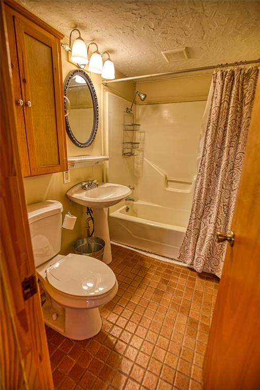 3560 Wm B Travis Lane, Brenham, Texas image 35