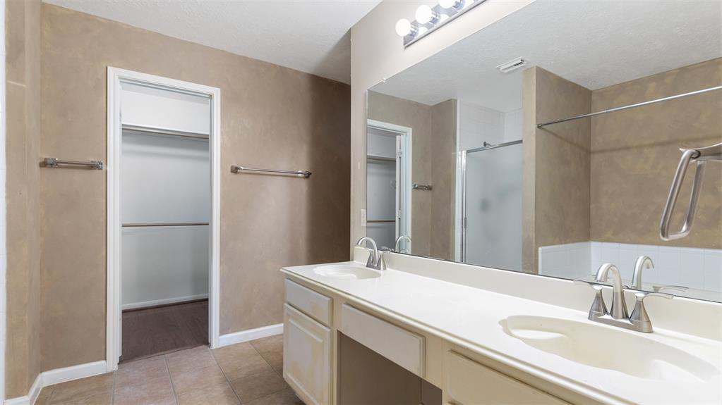 21463 Palace Pines Drive, Kingwood, Texas image 19