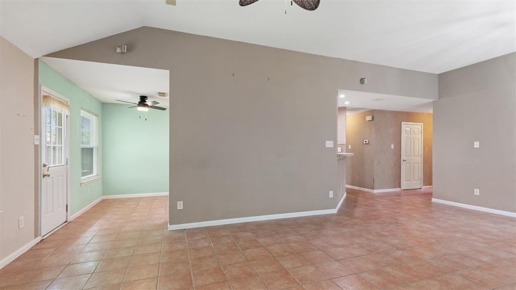 21463 Palace Pines Drive, Kingwood, Texas image 14