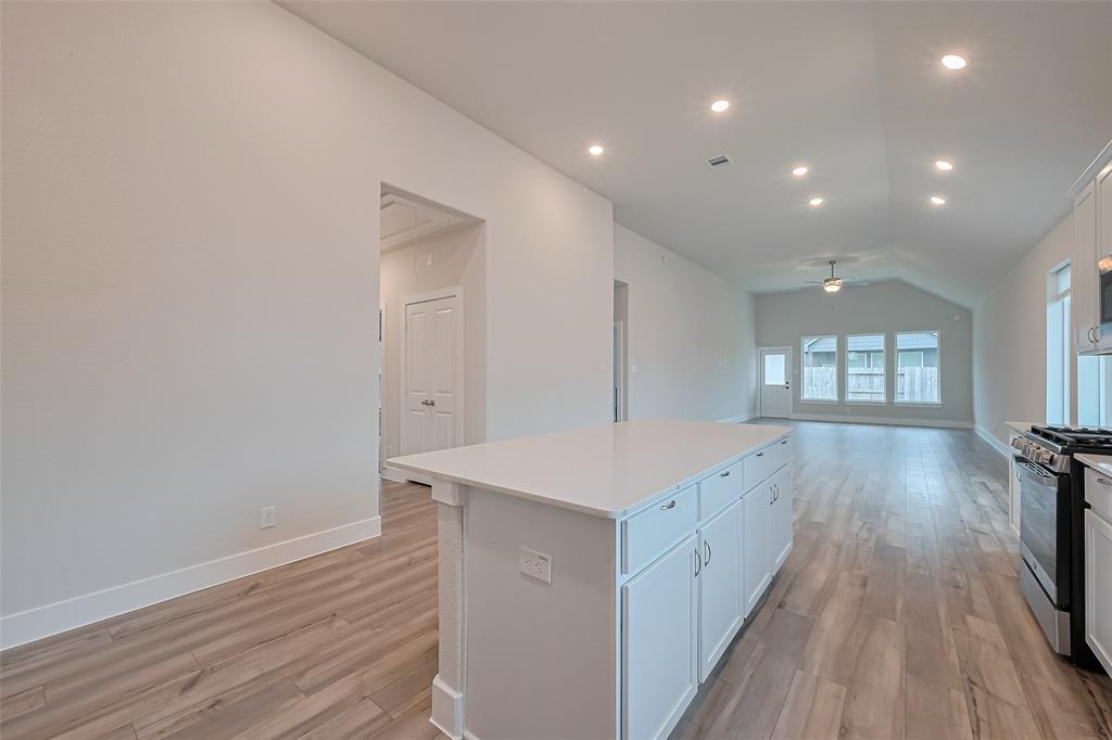 200 Catalina Cove Drive, Katy, Texas image 21