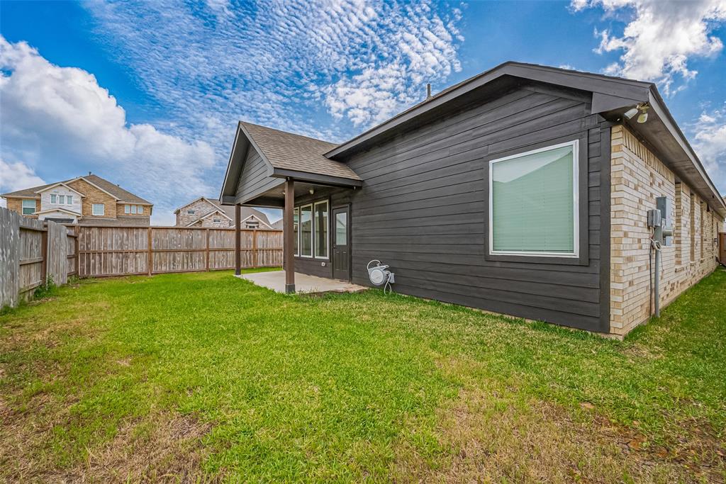 200 Catalina Cove Drive, Katy, Texas image 42