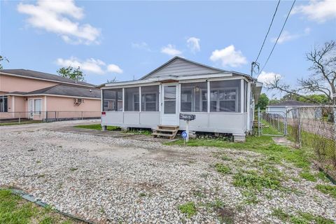 Duplex in Houston TX 4726 Carmen Street 16.jpg