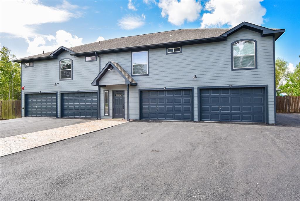 19990 Ravenwood Drive