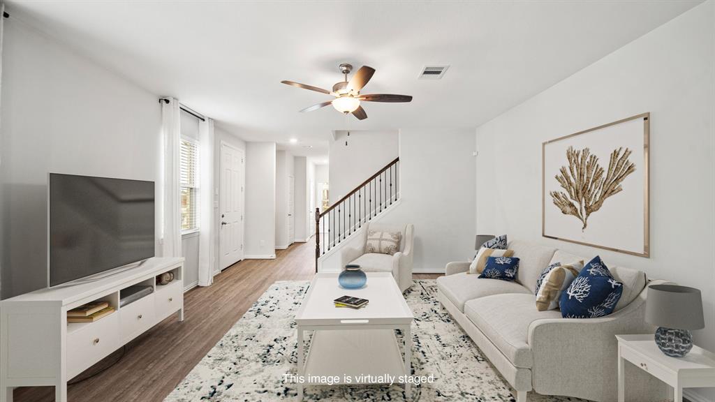 7138 Fannin Street, Pearland, Texas image 2
