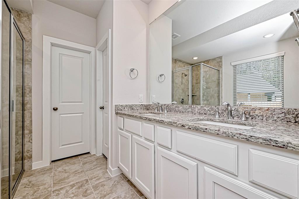 607 Pecan Hickory Court, Conroe, Texas image 18