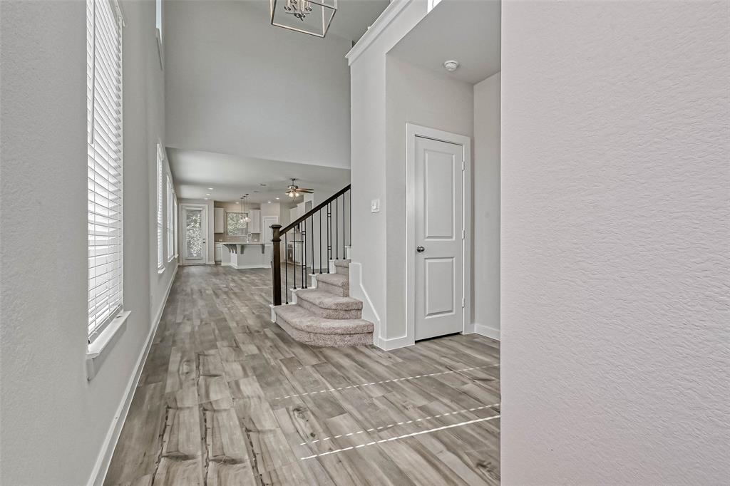 607 Pecan Hickory Court, Conroe, Texas image 3