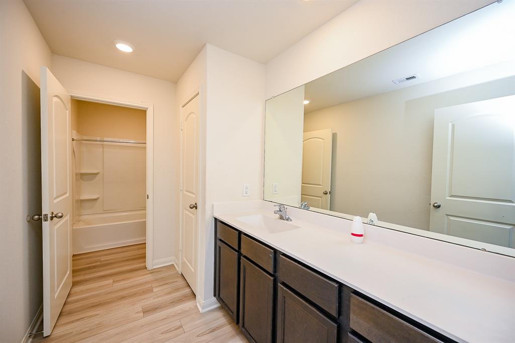 405 Elaine Valley Drive #D, Katy, Texas image 22