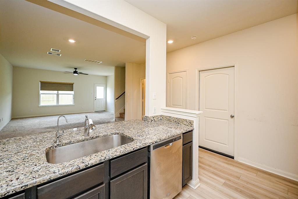 405 Elaine Valley Drive #D, Katy, Texas image 6