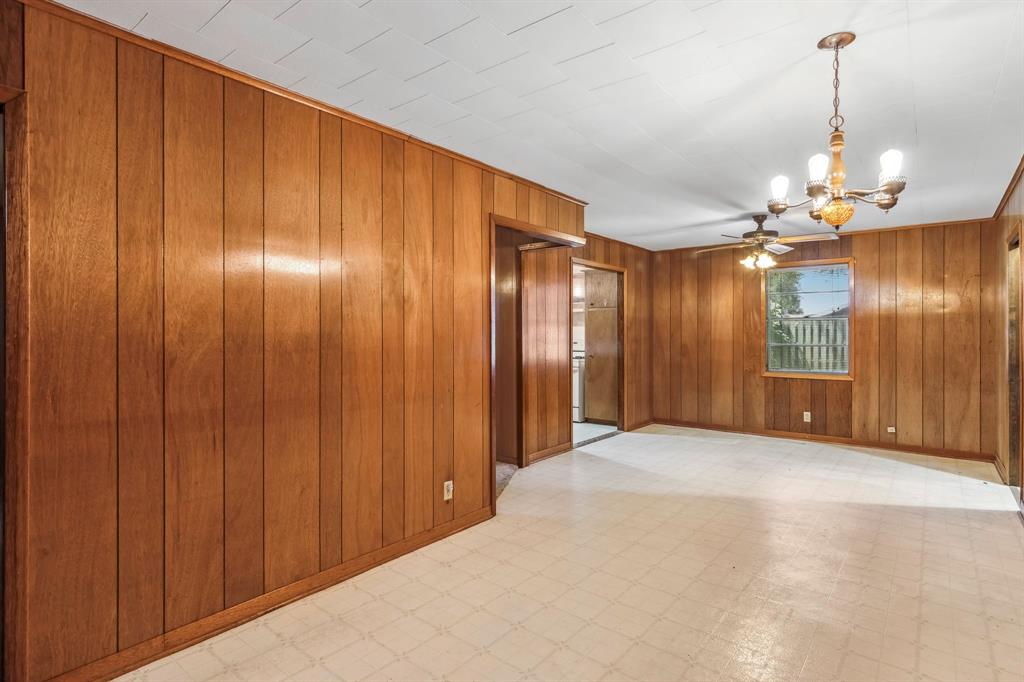 3010 Lamar Circle