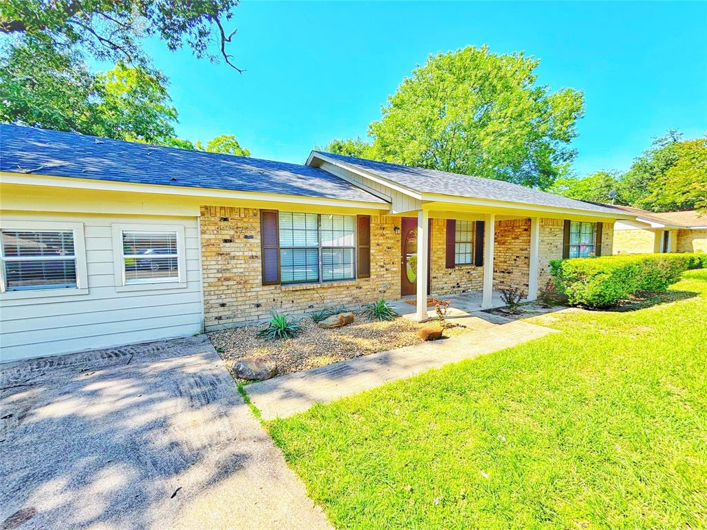 803 Wolley Circle