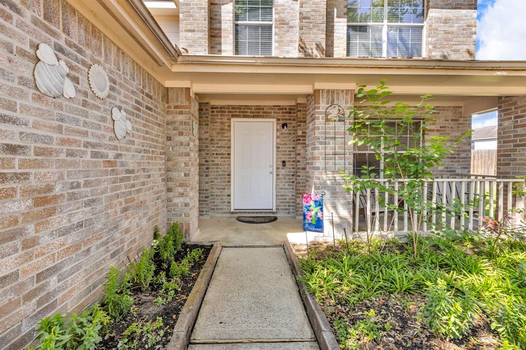 7918 Swan Lane, Baytown, Texas image 4