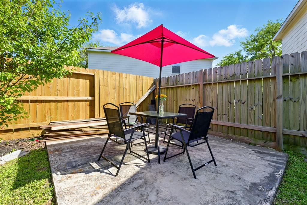 7918 Swan Lane, Baytown, Texas image 27