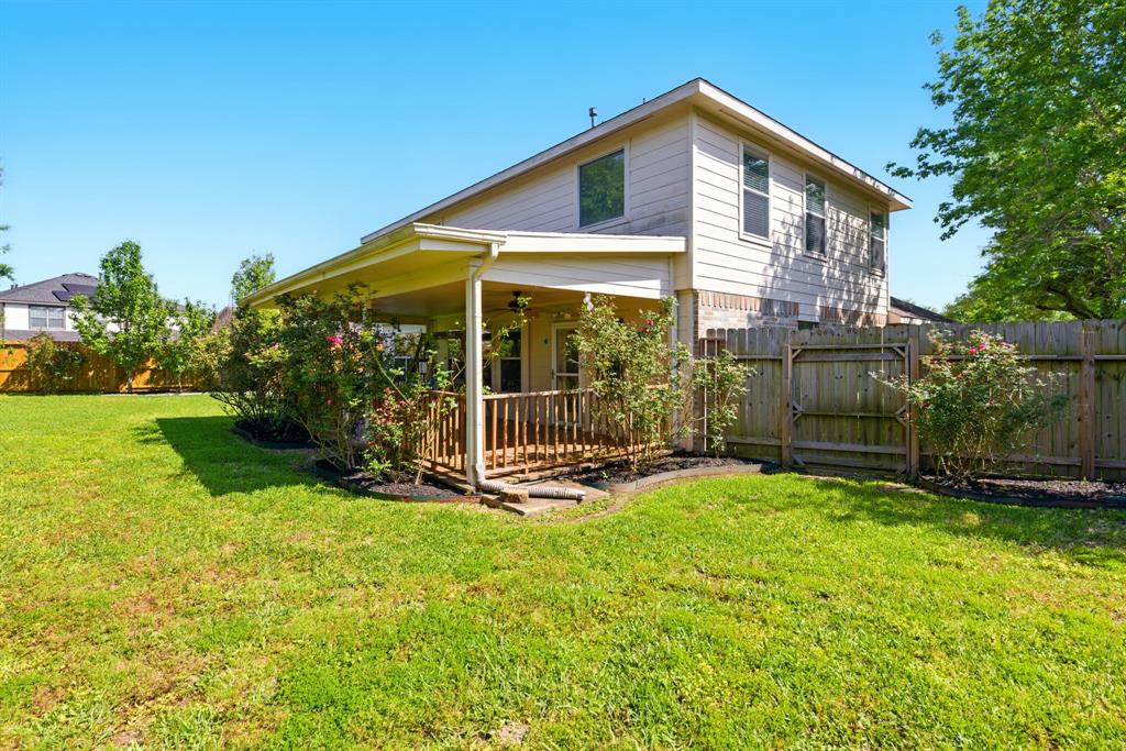 7918 Swan Lane, Baytown, Texas image 32