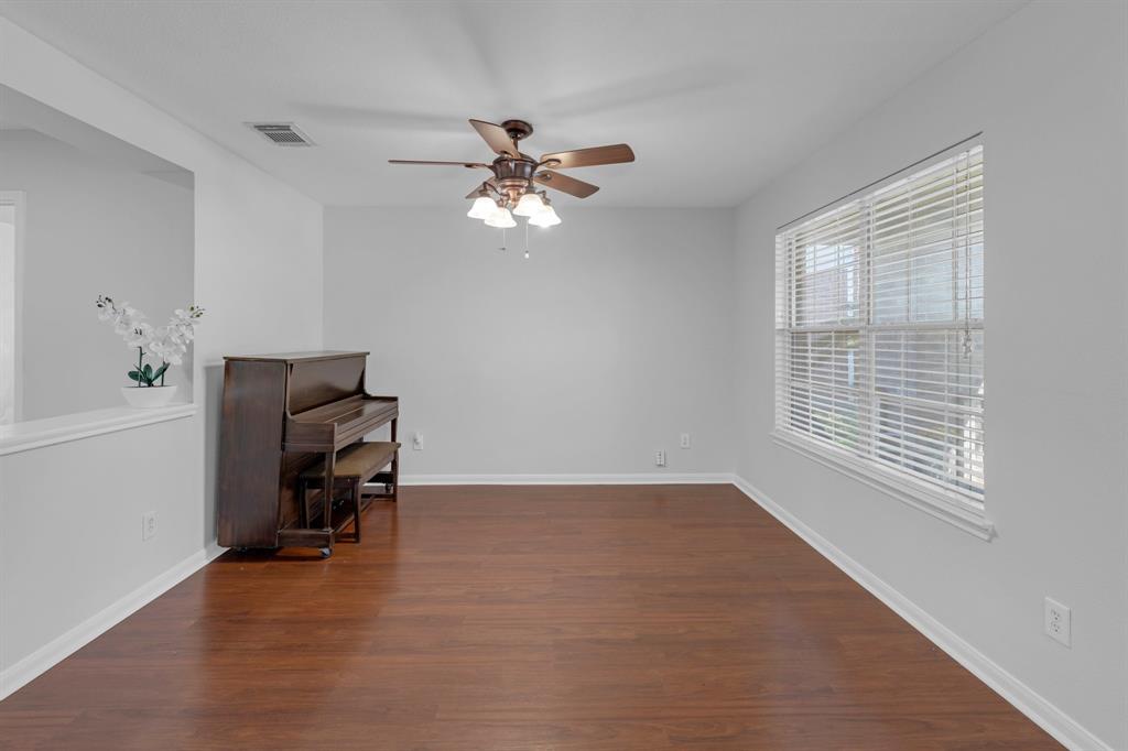 7918 Swan Lane, Baytown, Texas image 6