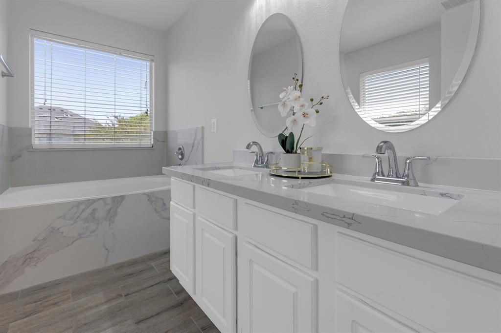7918 Swan Lane, Baytown, Texas image 21