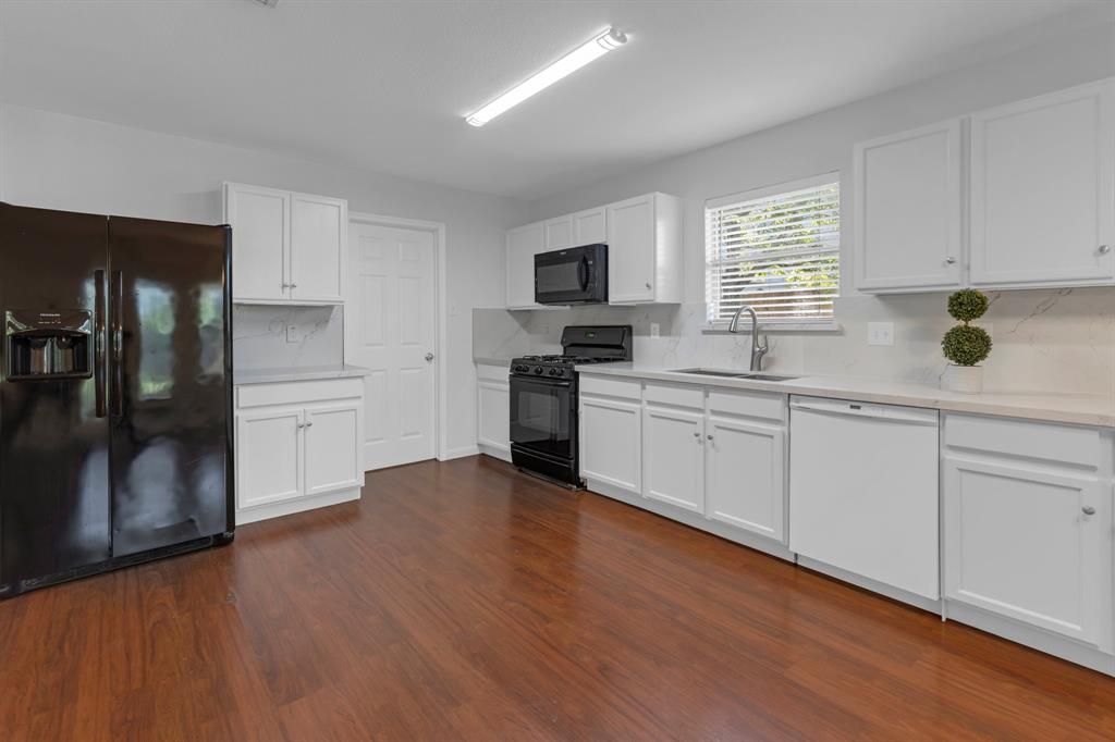 7918 Swan Lane, Baytown, Texas image 12