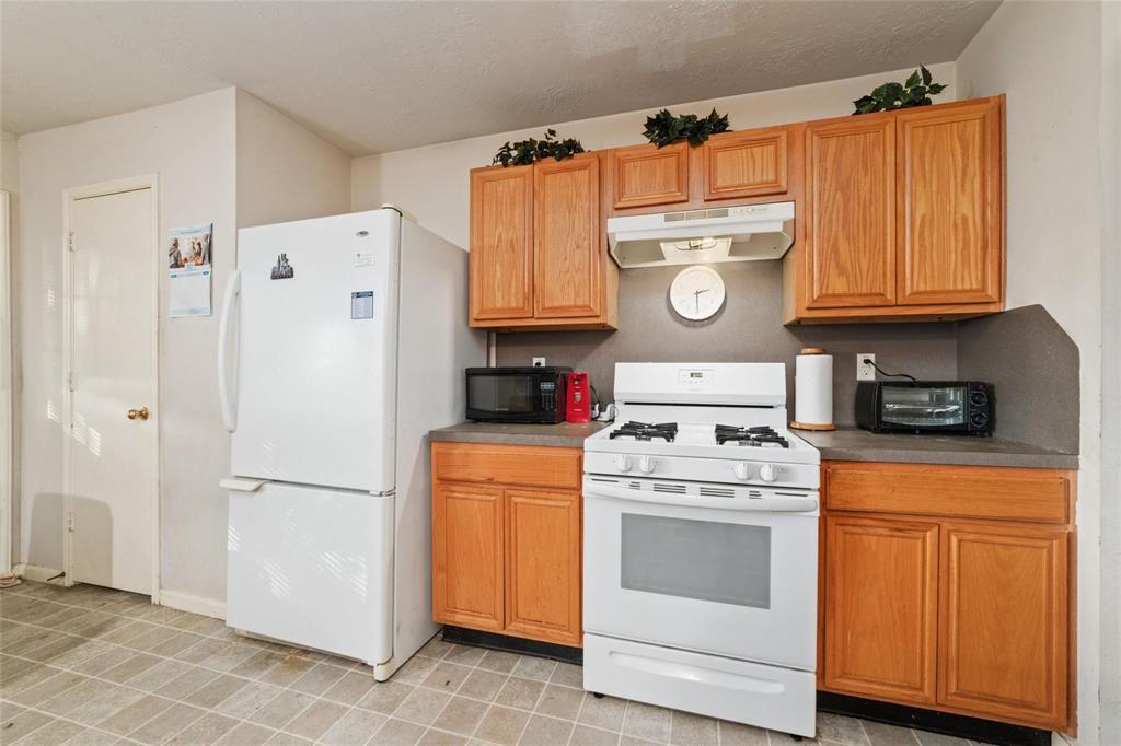 21115 Hidden Bridle Court, Houston, Texas image 10
