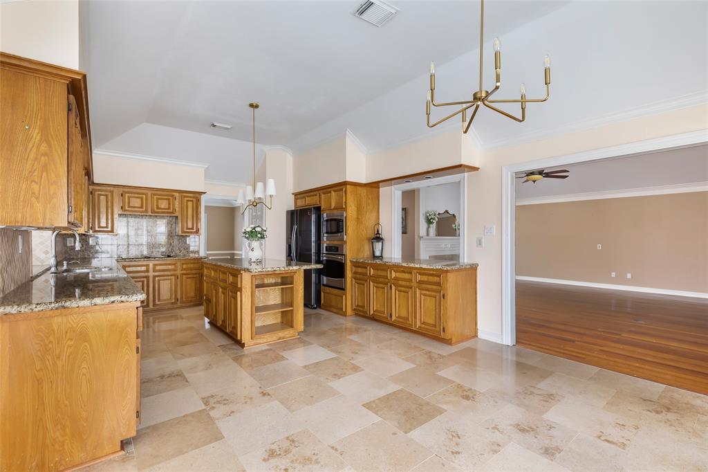 4203 Meadow Forest Lane, Kingwood, Texas image 15