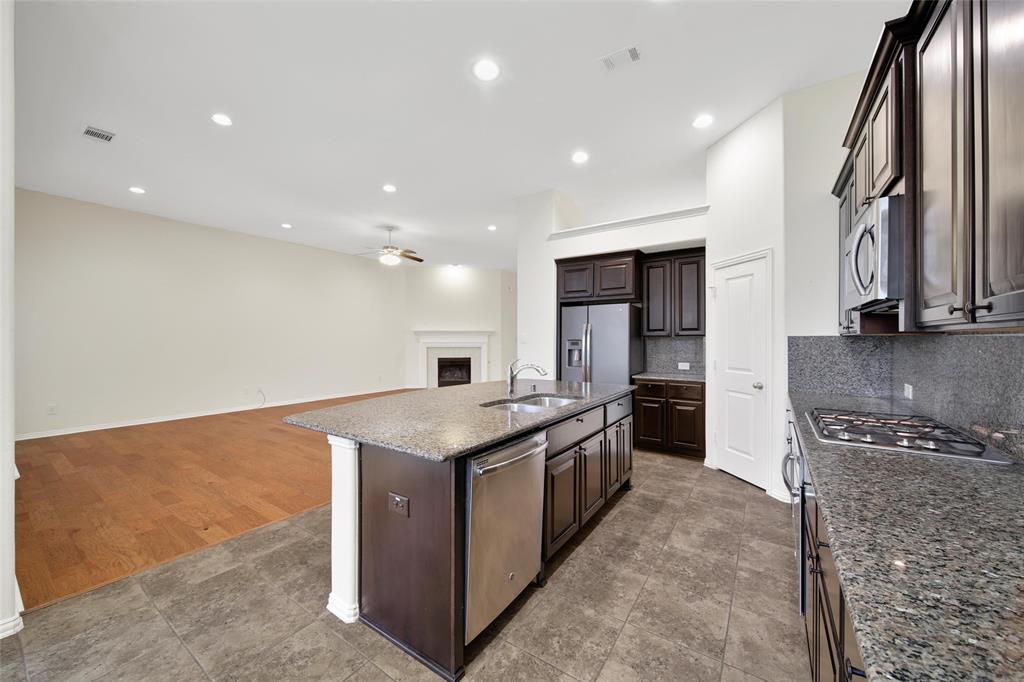 10938 Glenrothers Drive, Richmond, Texas image 11