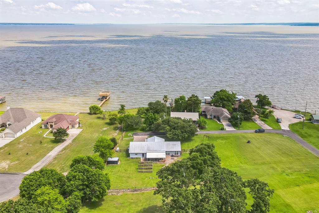131 Park Drive, Point Blank, Texas image 1