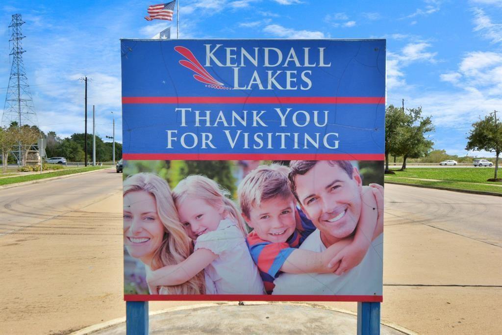 Alvin, Texas 77511, United States, 5 Bedrooms Bedrooms, ,4 BathroomsBathrooms,Residential,Active,127353