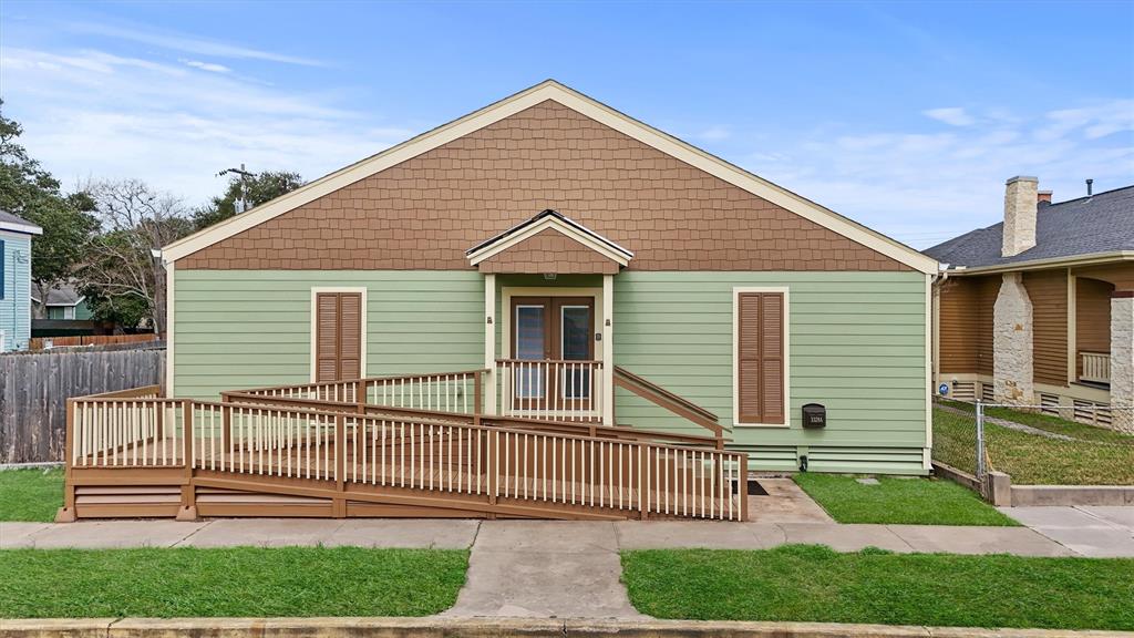 3328 Bernardo De Galvez Avenue, Galveston, Texas image 21