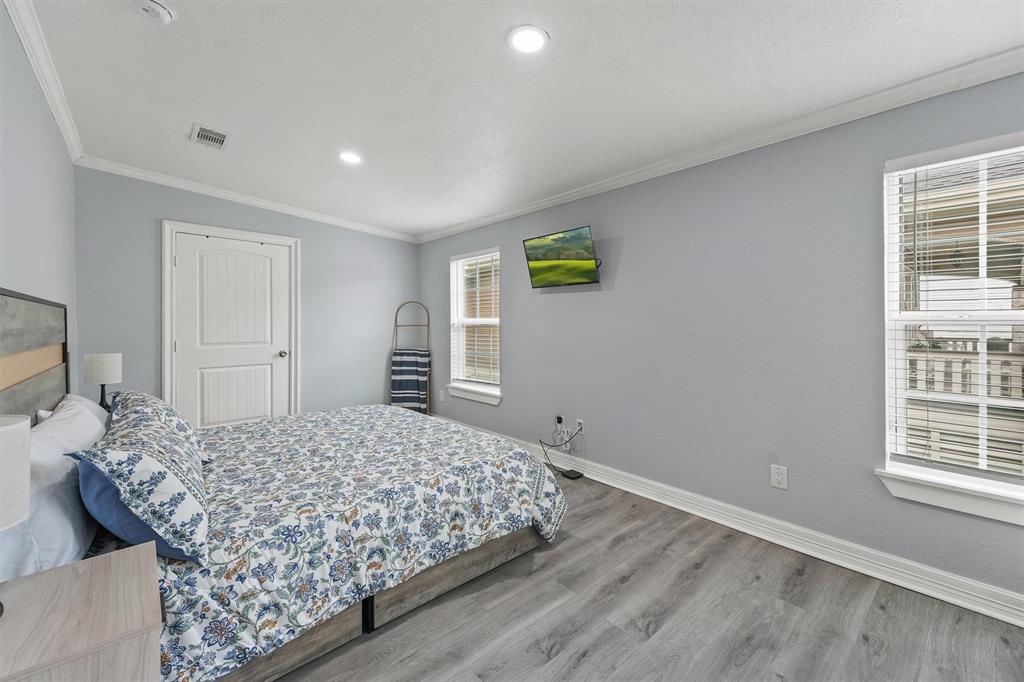3328 Bernardo De Galvez Avenue, Galveston, Texas image 11