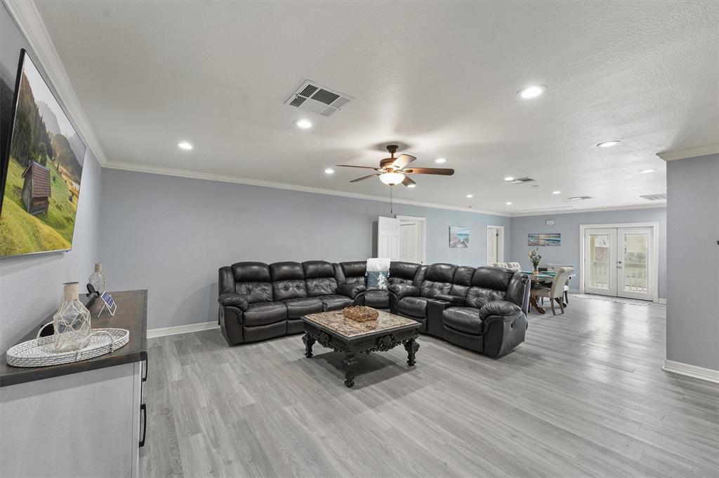 3328 Bernardo De Galvez Avenue, Galveston, Texas image 6