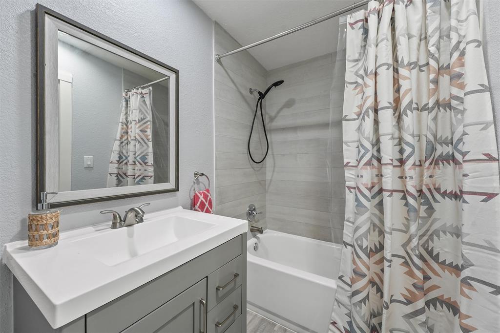 3328 Bernardo De Galvez Avenue, Galveston, Texas image 13