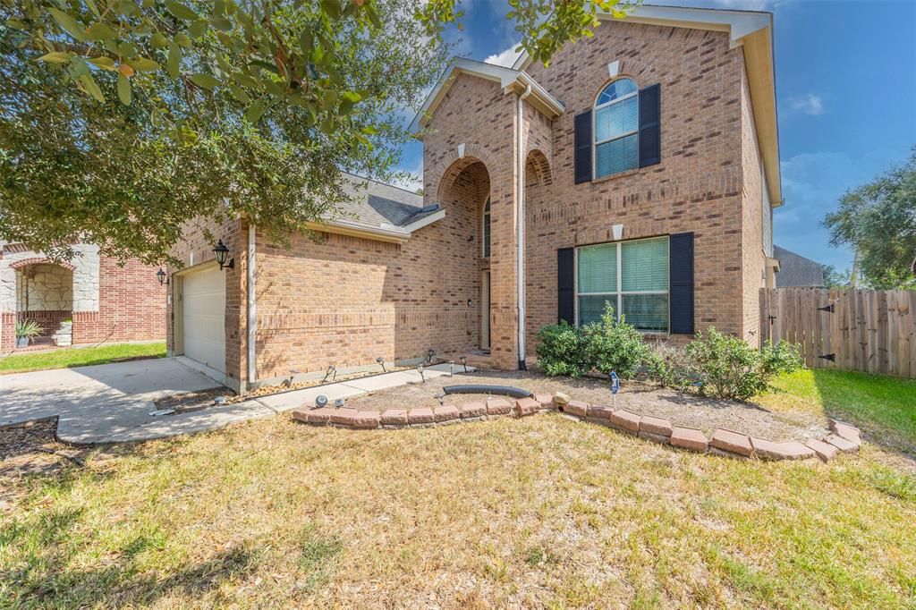 4315 Countrypines Drive, Spring, Texas image 2