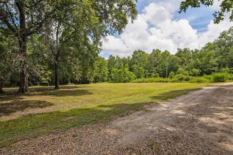 A home in West Livingston