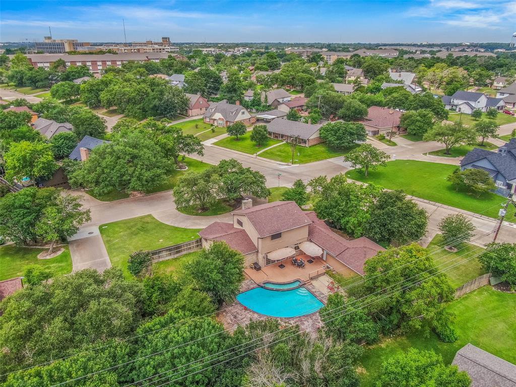3001 Rustling Oaks Drive, Bryan, Texas image 45