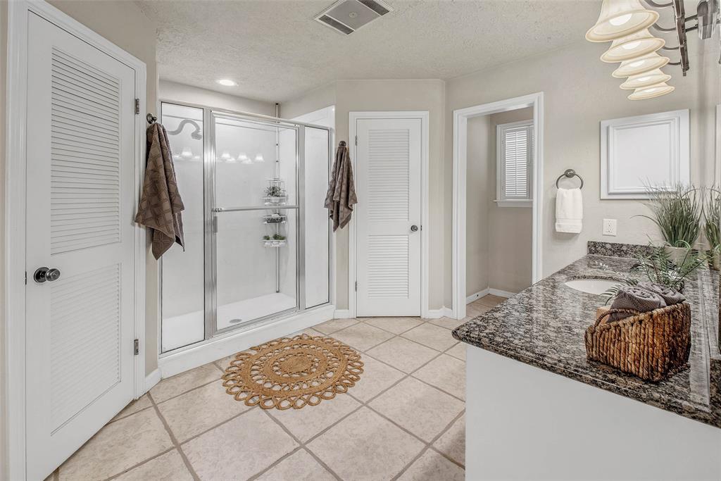 3001 Rustling Oaks Drive, Bryan, Texas image 14