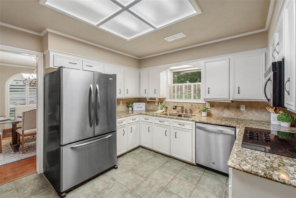 3001 Rustling Oaks Drive, Bryan, Texas image 18