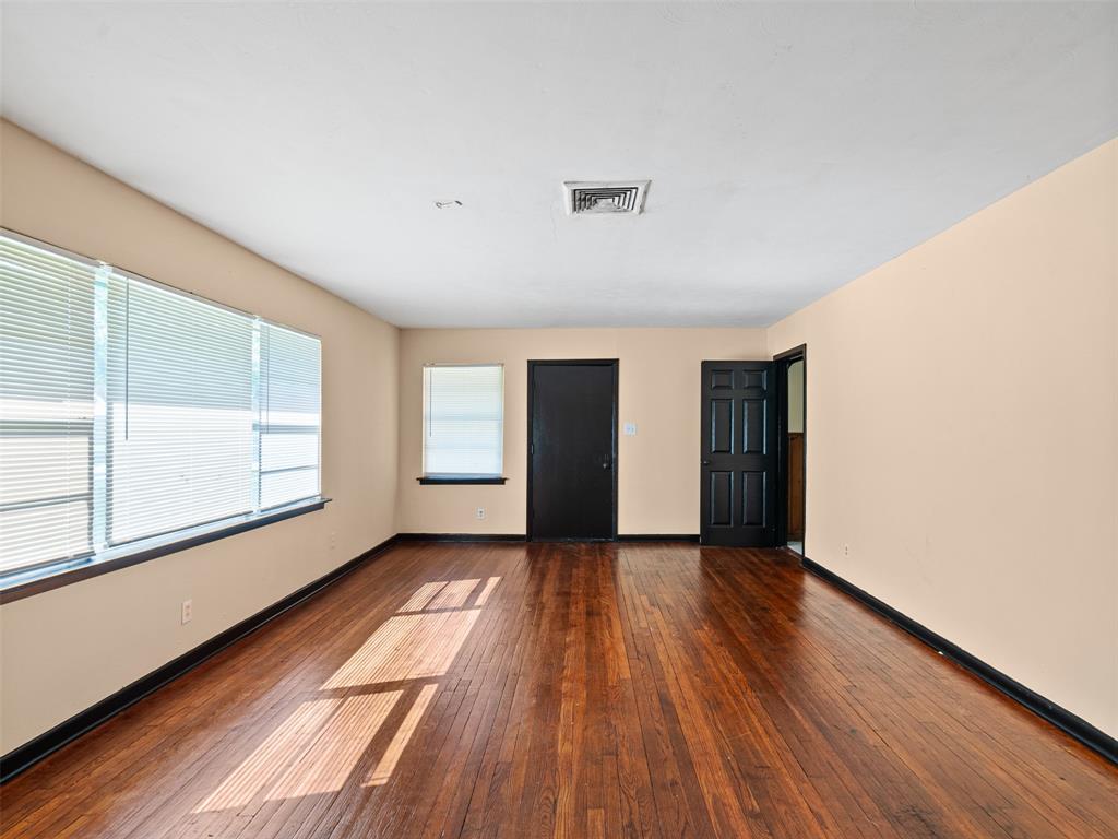 1004 3rd Street, Texas City, Texas image 11