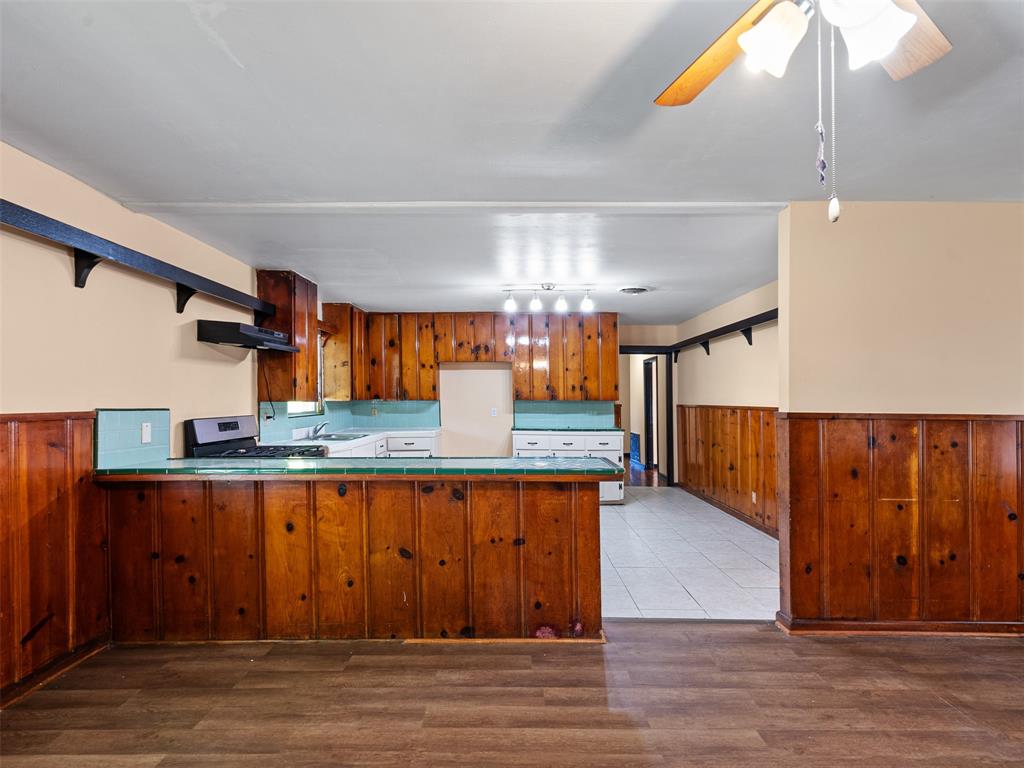 1004 3rd Street, Texas City, Texas image 5