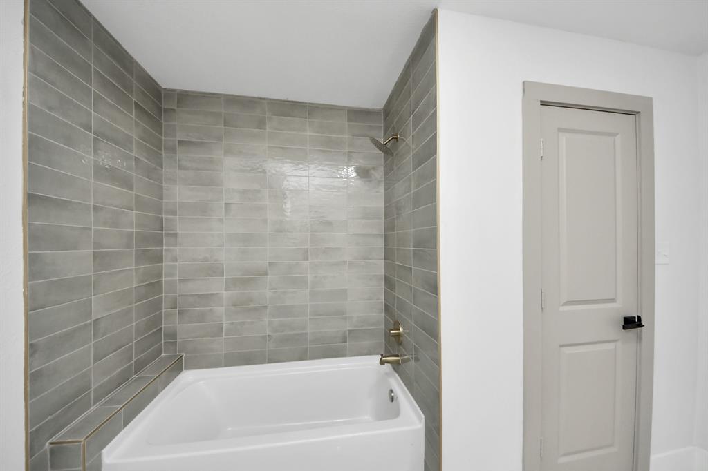 5614 Oakhaven Lane, Houston, Texas image 22