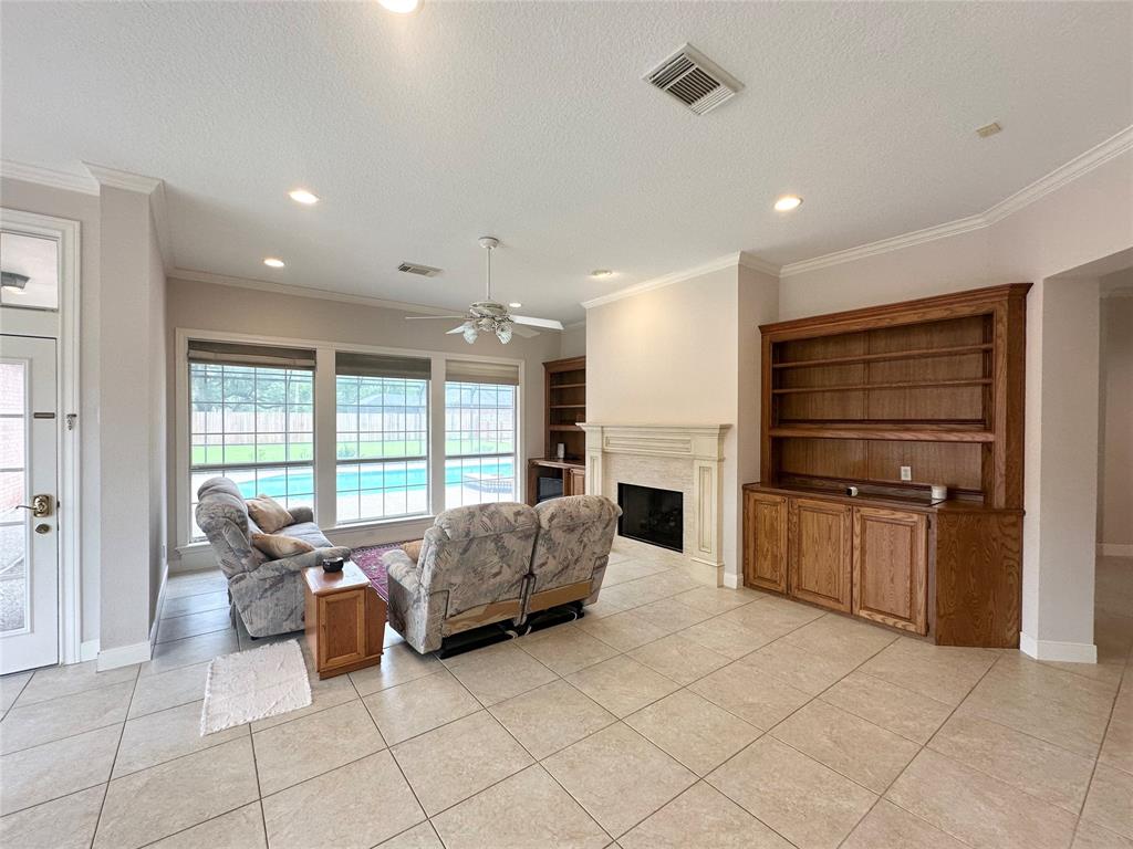 105 Harvard Oaks Drive