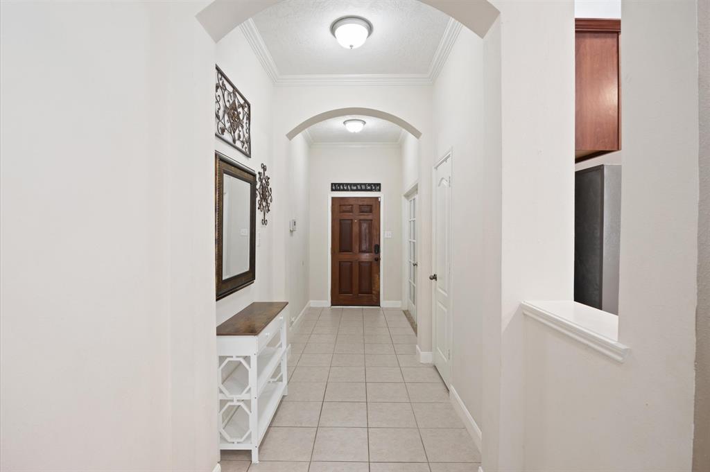 30215 Saw Oaks Drive, Magnolia, Texas image 4