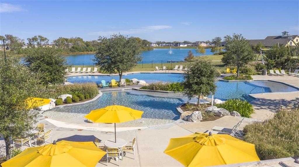1307 Willow Walk Drive, Missouri City, Texas image 5