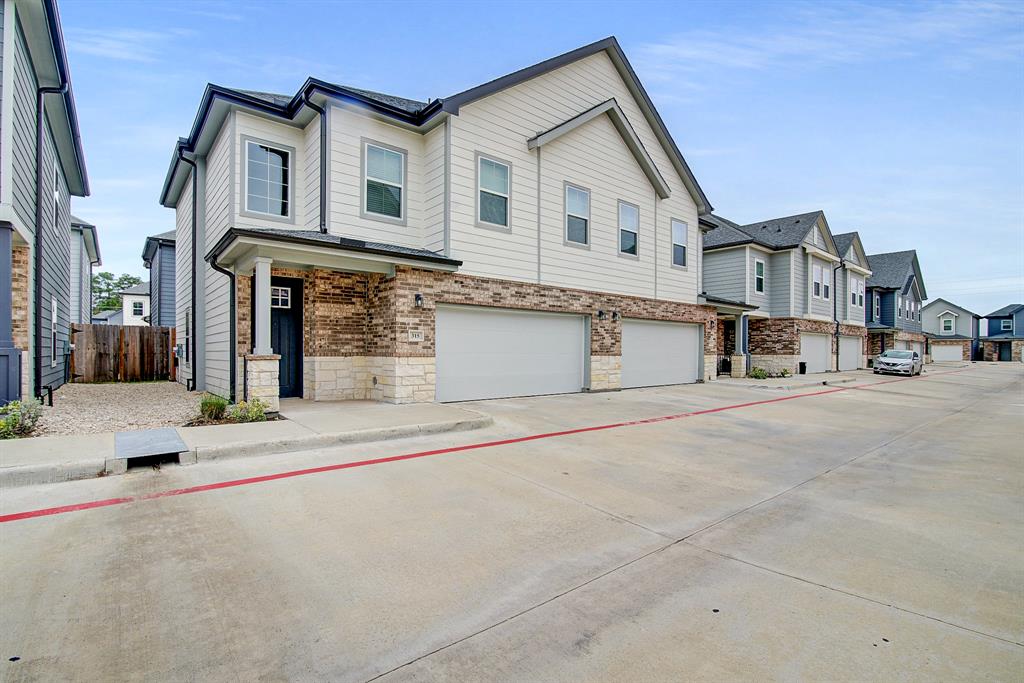 28325 Birnham Woods Drive 208
