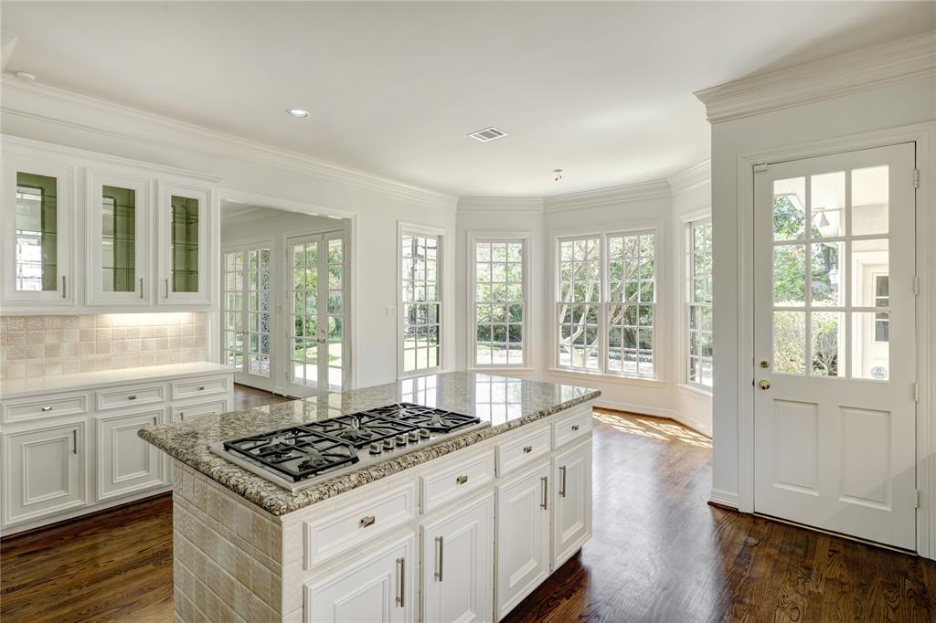 4033 Piping Rock Lane, Houston, Texas image 23
