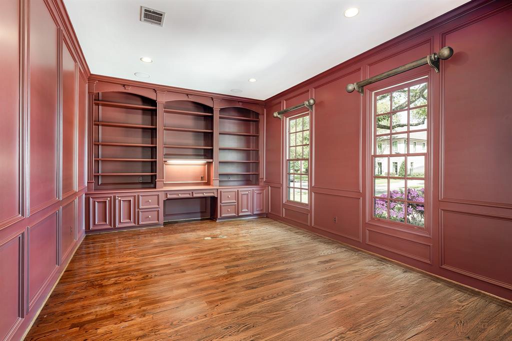 4033 Piping Rock Lane, Houston, Texas image 13