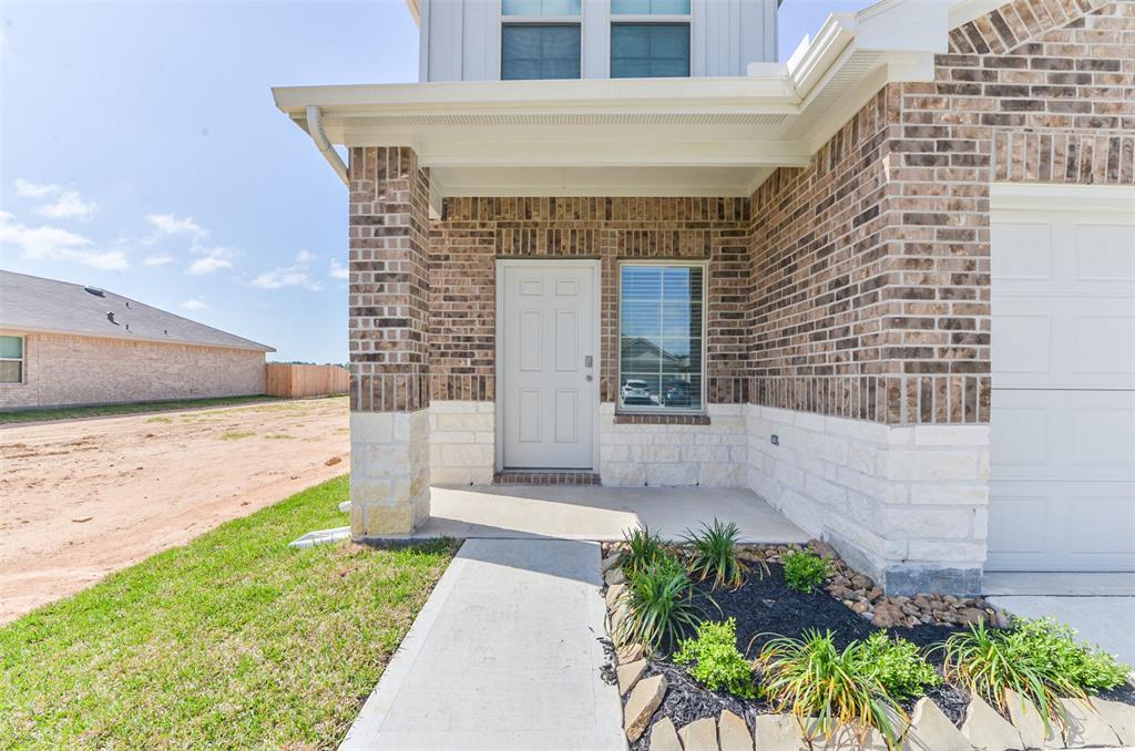 16524 Cascading Pines Ct