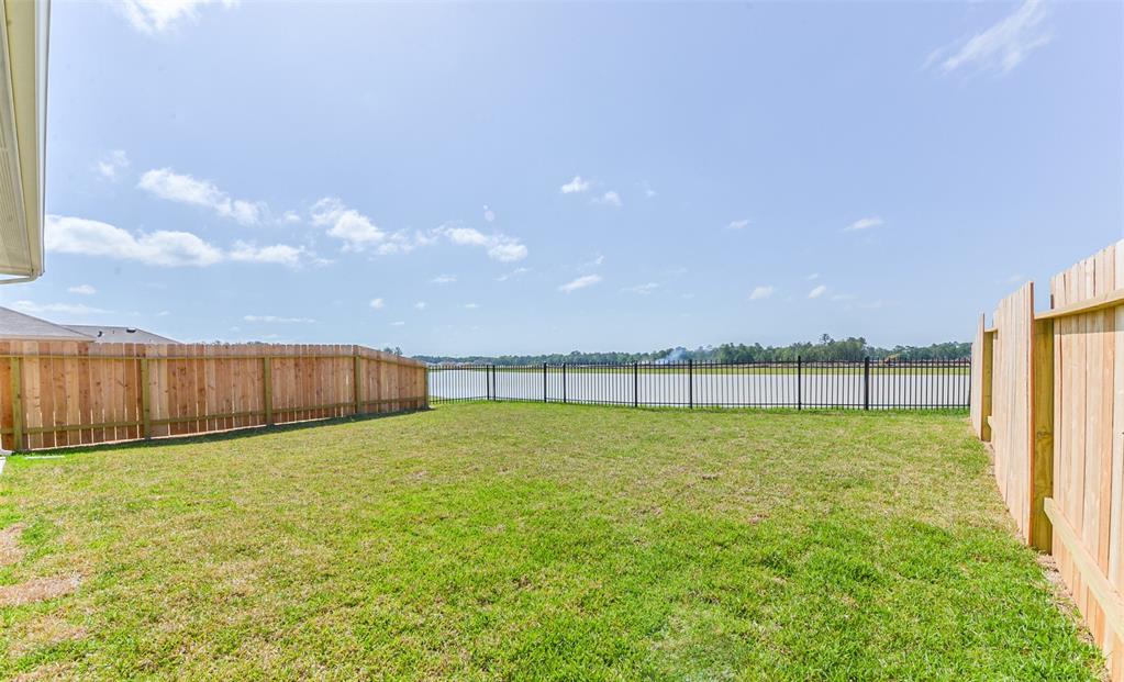 16524 Cascading Pines Ct