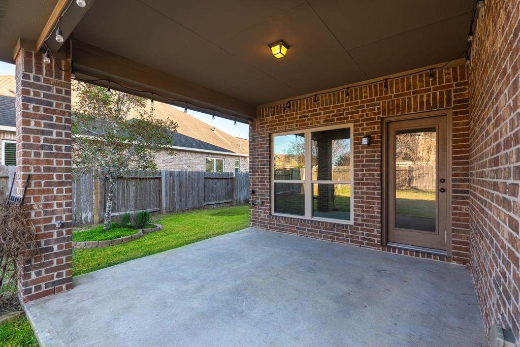 31806 Cary Douglas Drive, Hockley, Texas image 34