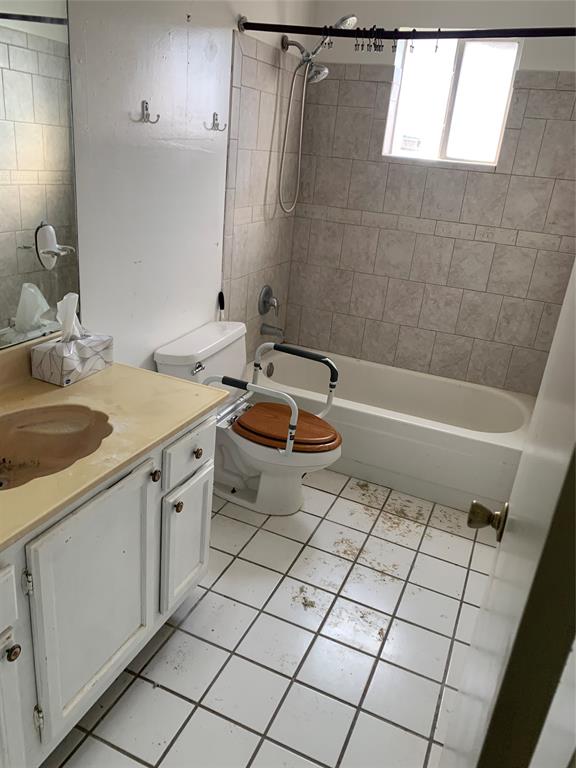 17006 Rippling Mill Drive, Sugar Land, Texas image 14