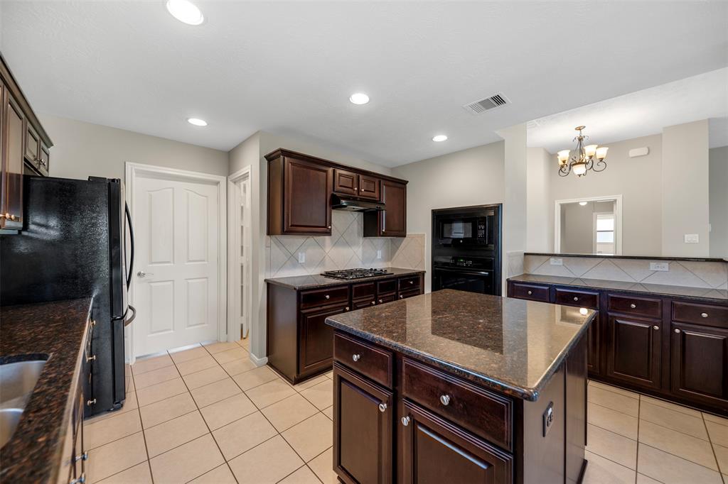6739 Travis Street, Manvel, Texas image 10