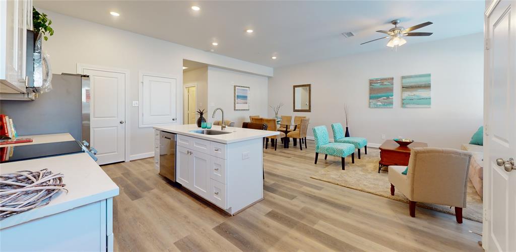 504 Nursery Rd Rd #1205, The Woodlands, Texas image 3