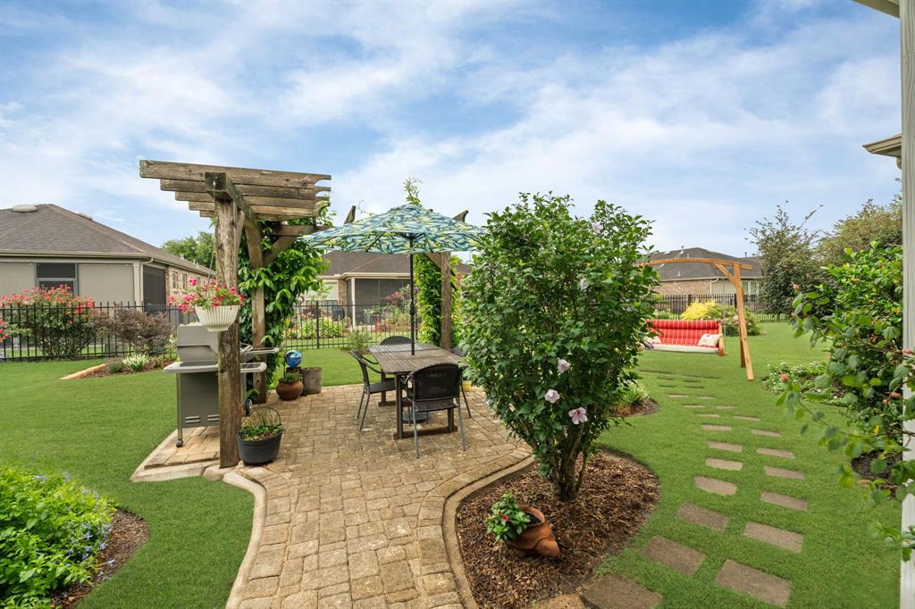 231 Ranch House Lane, Richmond, Texas image 1
